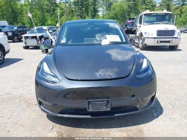 Продажа на аукционе авто 2024 Tesla Model Y Long Range Dual Motor All-wheel Drive, vin: 7SAYGDEEXRF984463, номер лота: 45191792