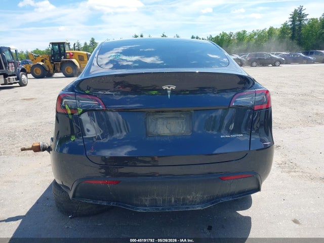 Продажа на аукционе авто 2024 Tesla Model Y Long Range Dual Motor All-wheel Drive, vin: 7SAYGDEEXRF984463, номер лота: 45191792