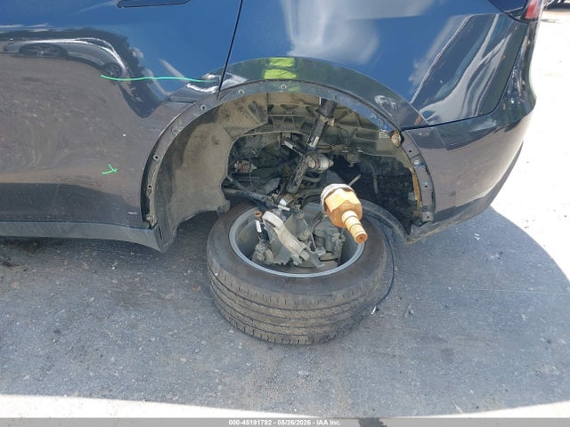 Продажа на аукционе авто 2024 Tesla Model Y Long Range Dual Motor All-wheel Drive, vin: 7SAYGDEEXRF984463, номер лота: 45191792