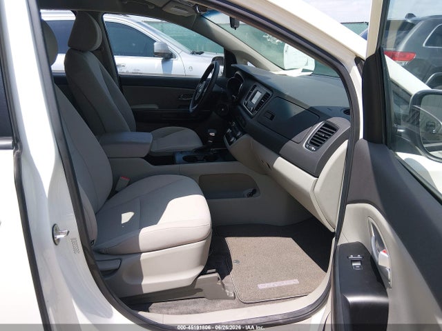 KIA Sedona L 2018 KNDMA5C15J6408797 Image 5