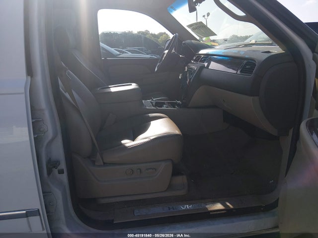 Aukcja sprzedaży 2009 Chevrolet Tahoe Ltz, vin: 1GNFK330X9R203012, numer aukcji: 45191840