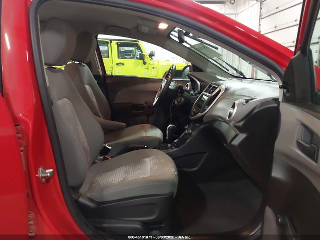 45191873 :رقم المزاد ، 1G1JB5SH3J4124068 vin ، 2018 Chevrolet Sonic Ls Auto مزاد بيع