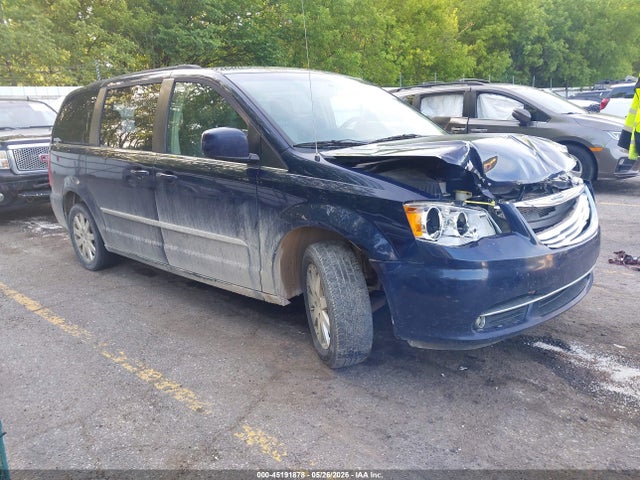45191878 :رقم المزاد ، 2C4RC1BG3GR238309 vin ، 2016 Chrysler Town & Country Touring مزاد بيع