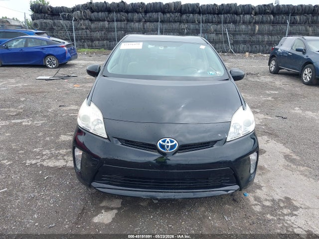 JTDKN3DU6E0365900 Toyota Prius Two