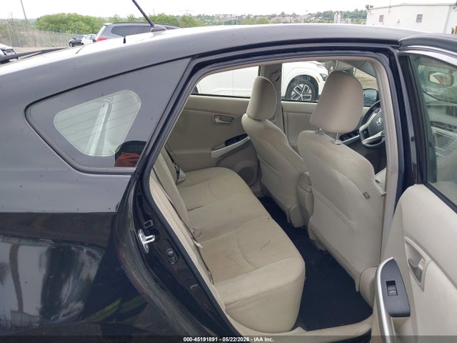 JTDKN3DU6E0365900 Toyota Prius Two