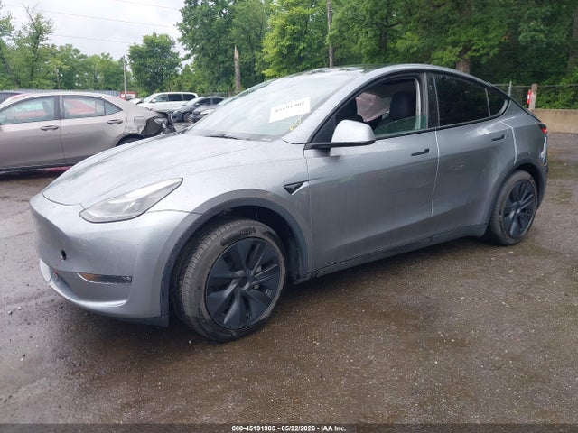 Продаж на аукціоні авто 2025 Tesla Model Y Long Range Dual Motor All-wheel Drive, vin: 7SAYGDEE7SA350580, номер лоту: 45191905