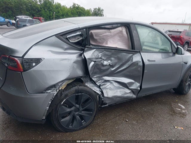 Продаж на аукціоні авто 2025 Tesla Model Y Long Range Dual Motor All-wheel Drive, vin: 7SAYGDEE7SA350580, номер лоту: 45191905