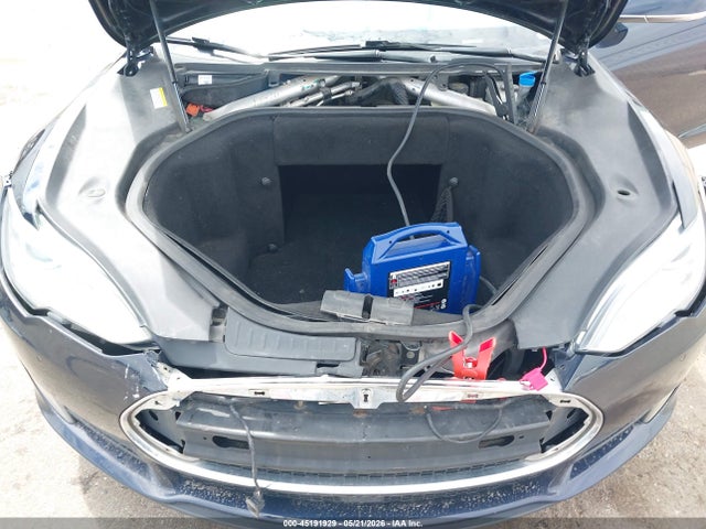 Tesla Model S 60/70/85 2015 5YJSA1H16FFP74479 Image 10