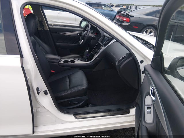 45191933 :رقم المزاد ، JN1EV7AP2LM207100 vin ، 2020 Infiniti Q50 Luxe مزاد بيع