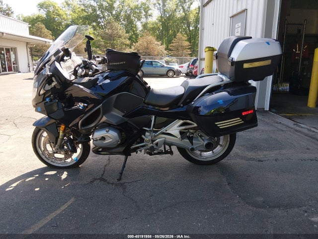 45191958 :رقم المزاد ، WB10A130XHZ431710 vin ، 2017 Bmw R1200 Rt مزاد بيع