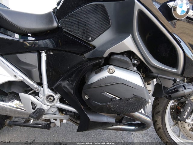 45191958 :رقم المزاد ، WB10A130XHZ431710 vin ، 2017 Bmw R1200 Rt مزاد بيع