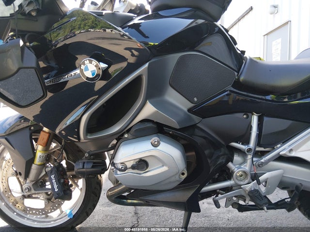 45191958 :رقم المزاد ، WB10A130XHZ431710 vin ، 2017 Bmw R1200 Rt مزاد بيع