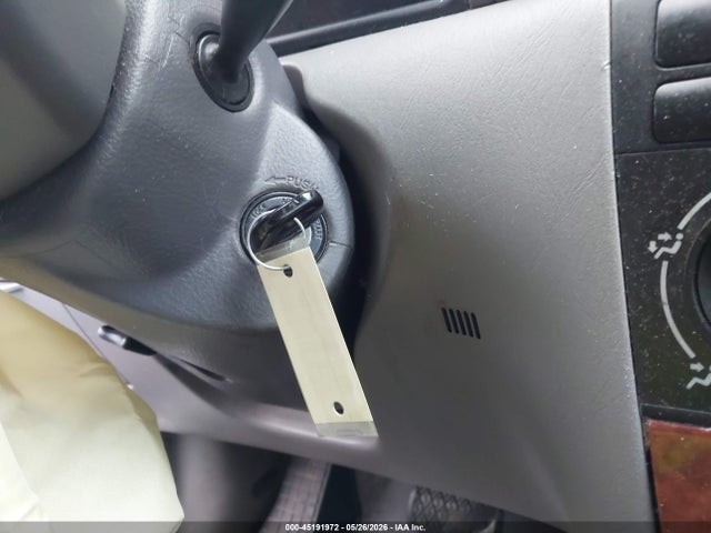 45191972 :رقم المزاد ، 1NXBR32E75Z351542 vin ، 2005 Toyota Corolla Le مزاد بيع