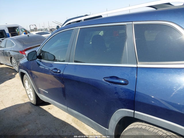 45191975 :رقم المزاد ، 1C4PJLCB5FW560970 vin ، 2015 Jeep Cherokee Latitude مزاد بيع