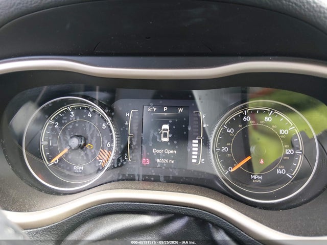 45191975 :رقم المزاد ، 1C4PJLCB5FW560970 vin ، 2015 Jeep Cherokee Latitude مزاد بيع