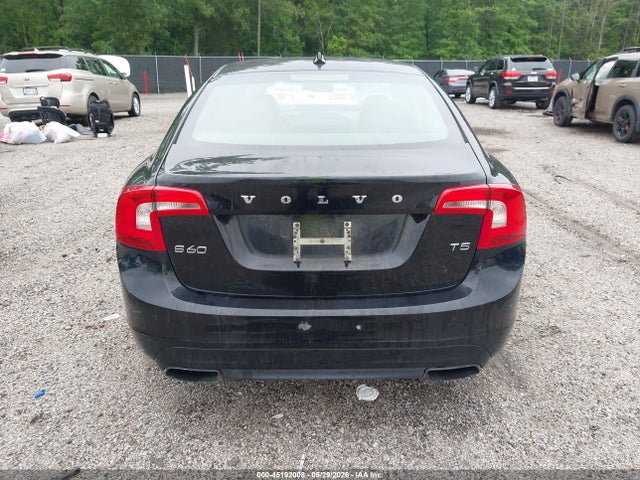 45192008 :رقم المزاد ، YV1612FSXE1270943 vin ، 2014 Volvo S60 T5 مزاد بيع