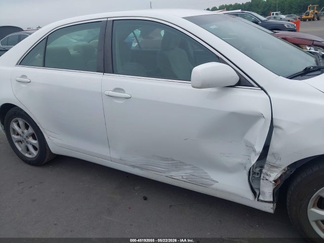 45192055 :رقم المزاد ، 4T1BF3EK5BU674039 vin ، 2011 Toyota Camry Le مزاد بيع