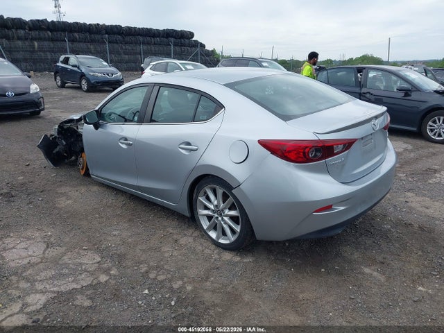Mazda Mazda3 Touring 2018 3MZBN1V3XJM207767 Image 3