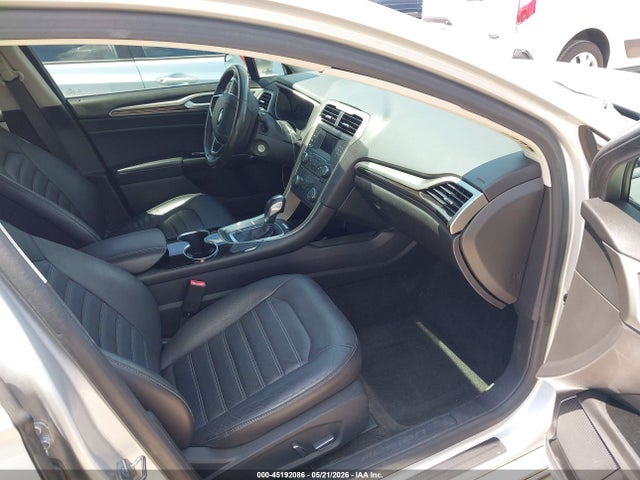 45192086 :رقم المزاد ، 1FA6P0HD0G5118159 vin ، 2016 Ford Fusion Se مزاد بيع
