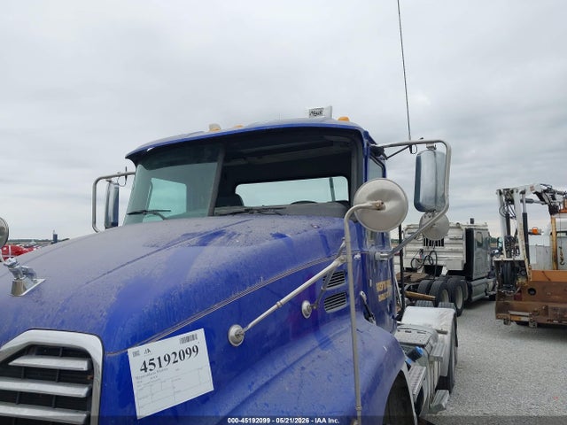 Продажа на аукционе авто 2016 Mack 600 Cxu600, vin: 1M1AW07Y0GM010741, номер лота: 45192099
