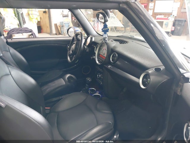 Продаж на аукціоні авто 2013 Mini Convertible Cooper S, vin: WMWZP3C50DT550750, номер лоту: 45192114