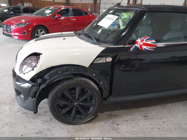 Продаж на аукціоні авто 2013 Mini Convertible Cooper S, vin: WMWZP3C50DT550750, номер лоту: 45192114
