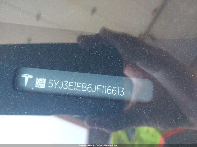 45192142 :رقم المزاد ، 5YJ3E1EB6JF116613 vin ، 2018 Tesla Model 3 Long Range/performance مزاد بيع