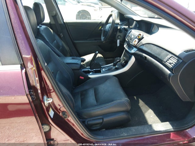 45192143 :رقم المزاد ، 1HGCR2F52FA017792 vin ، 2015 Honda Accord Sport مزاد بيع