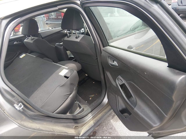 Продаж на аукціоні авто 2012 Ford Focus Se, vin: 1FAHP3F22CL384431, номер лоту: 45192171