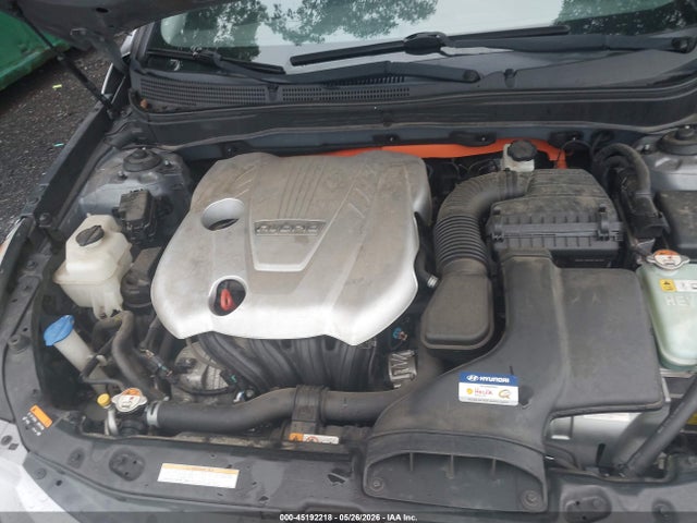 2015 Hyundai Sonata Hybrid მანქანა იყიდება აუქციონზე, vin: KMHEC4A4XFA130775, აუქციონის ნომერი: 45192218