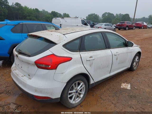 45192245 :رقم المزاد ، 1FADP3K21FL365197 vin ، 2015 Ford Focus Se مزاد بيع