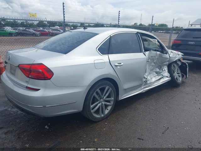 1VWAT7A31GC057018 Volkswagen Passat 1.8t R-line