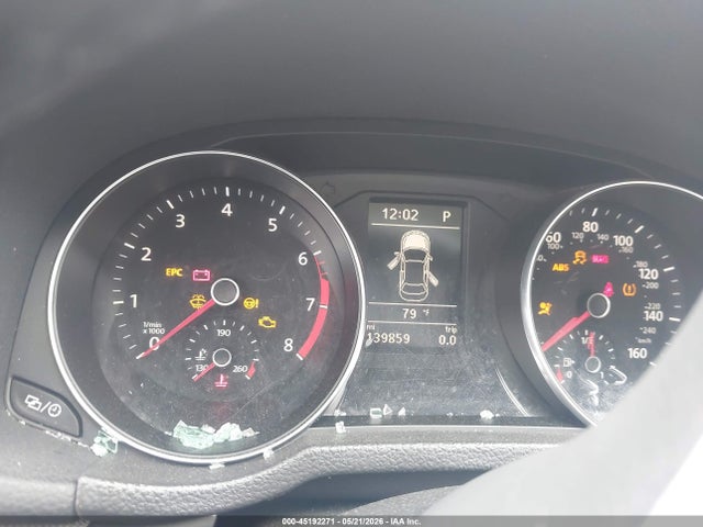 1VWAT7A31GC057018 Volkswagen Passat 1.8t R-line