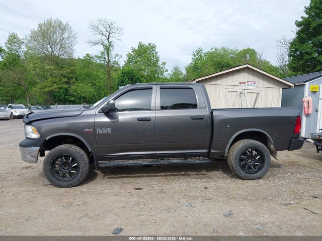 45192285 :رقم المزاد ، 3C6RR7KT2HG524147 vin ، 2017 Ram 1500 Express  4x4 5'7 Box مزاد بيع