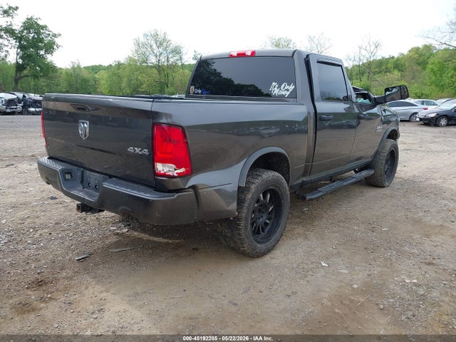 45192285 :رقم المزاد ، 3C6RR7KT2HG524147 vin ، 2017 Ram 1500 Express  4x4 5'7 Box مزاد بيع