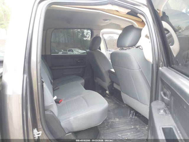 45192285 :رقم المزاد ، 3C6RR7KT2HG524147 vin ، 2017 Ram 1500 Express  4x4 5'7 Box مزاد بيع