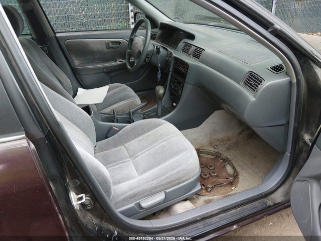 Aukcja sprzedaży 1998 Toyota Camry Le, vin: 4T1BG22K4WU247369, numer aukcji: 45192294