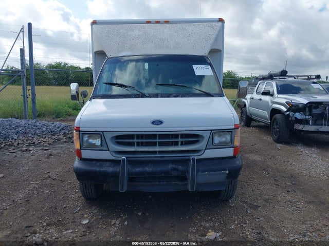 2002 Ford E-450 Cutaway Standard მანქანა იყიდება აუქციონზე, vin: 1FDXE45F92HA50481, აუქციონის ნომერი: 45192308