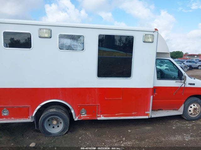 2002 Ford E-450 Cutaway Standard მანქანა იყიდება აუქციონზე, vin: 1FDXE45F92HA50481, აუქციონის ნომერი: 45192308