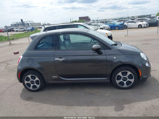 Fiat 500E BATTERY ELECTRIC 2015 3C3CFFGE6FT732861 Image 13