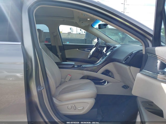 2017 Lincoln Mkx Reserve მანქანა იყიდება აუქციონზე, vin: 2LMPJ6LR5HBL20370, აუქციონის ნომერი: 45192320