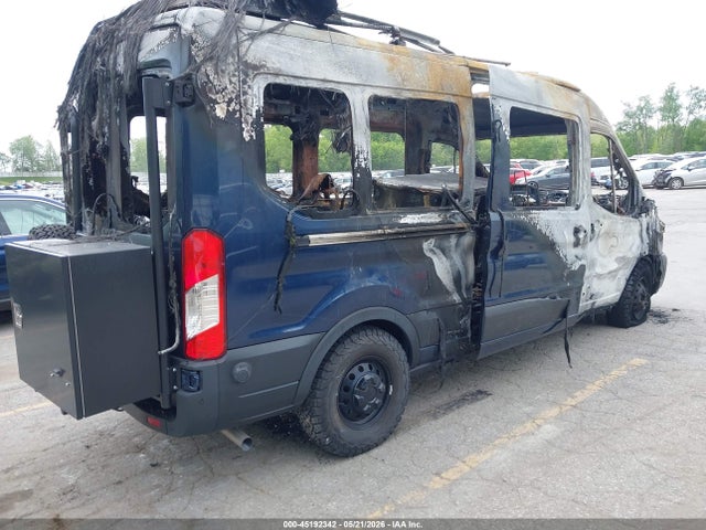 45192342 :رقم المزاد ، 1FTBR2CGXNKA60494 vin ، 2022 Ford Transit-250 مزاد بيع