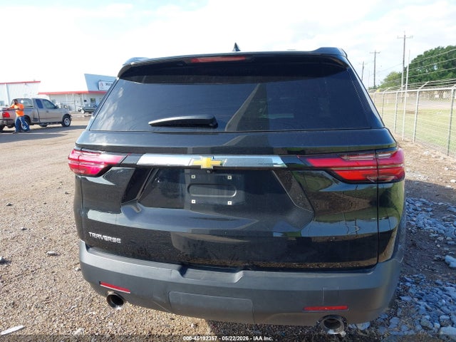 1GNERFKW8NJ137261 Chevrolet Traverse Fwd Ls