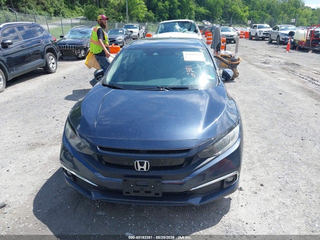 Продажа на аукционе авто 2020 Honda Civic Ex, vin: 19XFC1F32LE002806, номер лота: 45192381