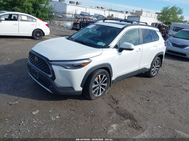 Продаж на аукціоні авто 2022 Toyota Corolla Cross Xle, vin: 7MUDAABG6NV028474, номер лоту: 45192392