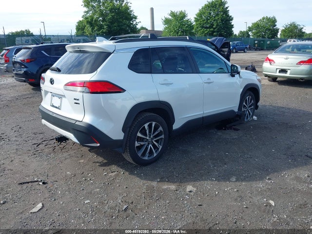 Продаж на аукціоні авто 2022 Toyota Corolla Cross Xle, vin: 7MUDAABG6NV028474, номер лоту: 45192392