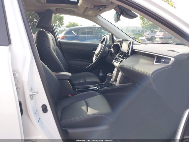 Продаж на аукціоні авто 2022 Toyota Corolla Cross Xle, vin: 7MUDAABG6NV028474, номер лоту: 45192392