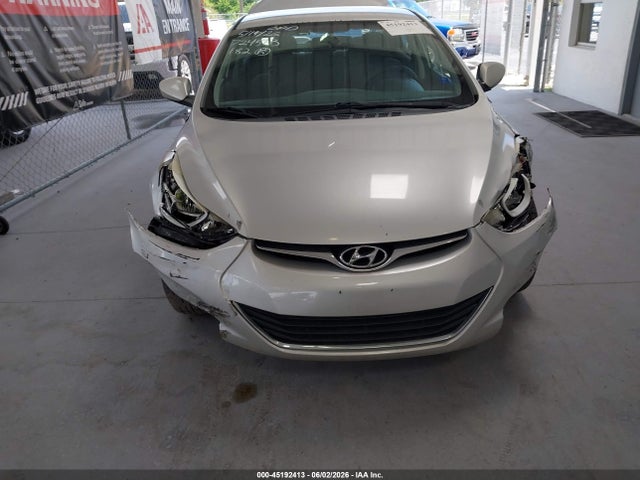 Продажа на аукционе авто 2016 Hyundai Elantra Se, vin: 5NPDH4AE2GH726113, номер лота: 45192413