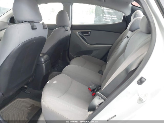 Продажа на аукционе авто 2016 Hyundai Elantra Se, vin: 5NPDH4AE2GH726113, номер лота: 45192413