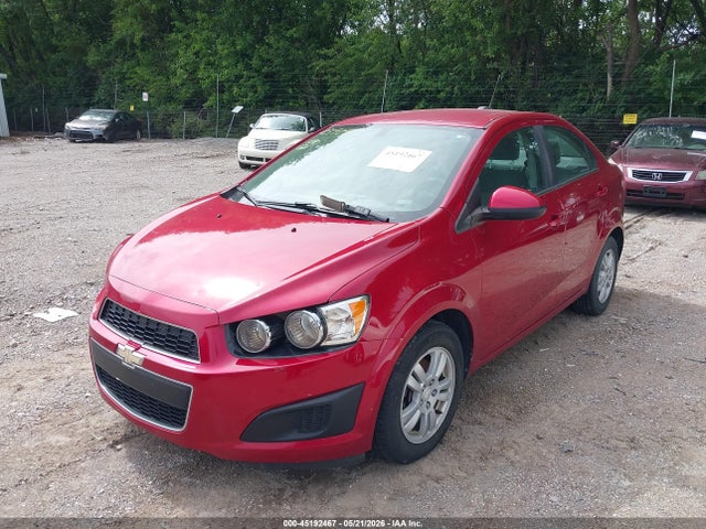 45192467 :رقم المزاد ، 1G1JC5SH5F4113898 vin ، 2015 Chevrolet Sonic Lt Auto مزاد بيع